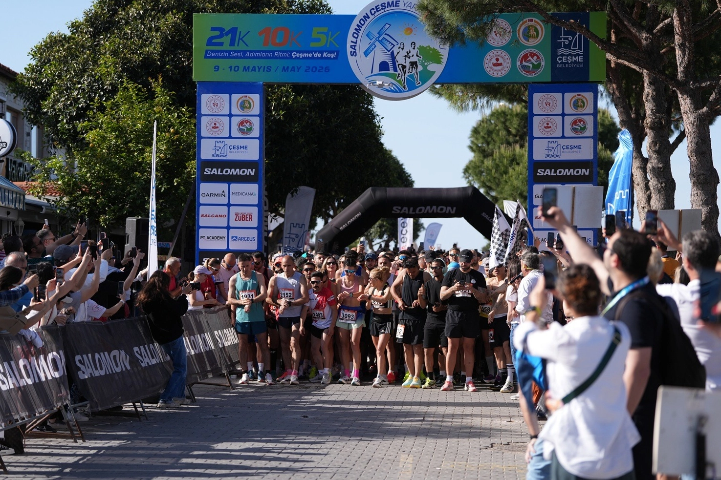 Çeşme’de rekor katılım... 43 ülkeden 3 bin 450 sporcu rüzgar eşliğinde koştu