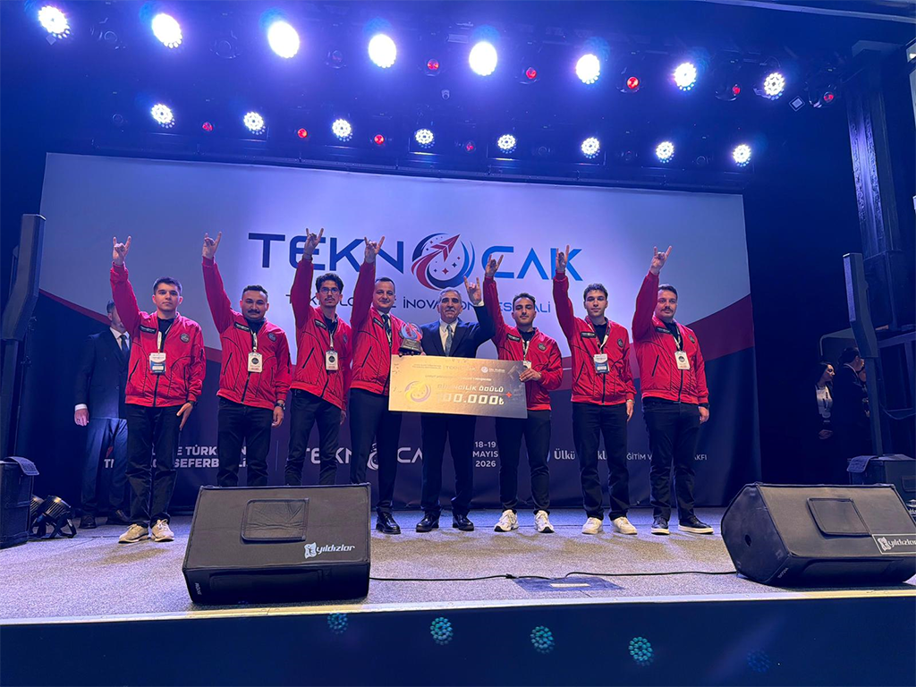 Türk Gençliği Türkiye Yüzyılı'nın Mimarı Olacaktır
