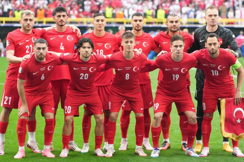 Kayseri Büyükşehir'den dev ekranda milli maç keyfi
