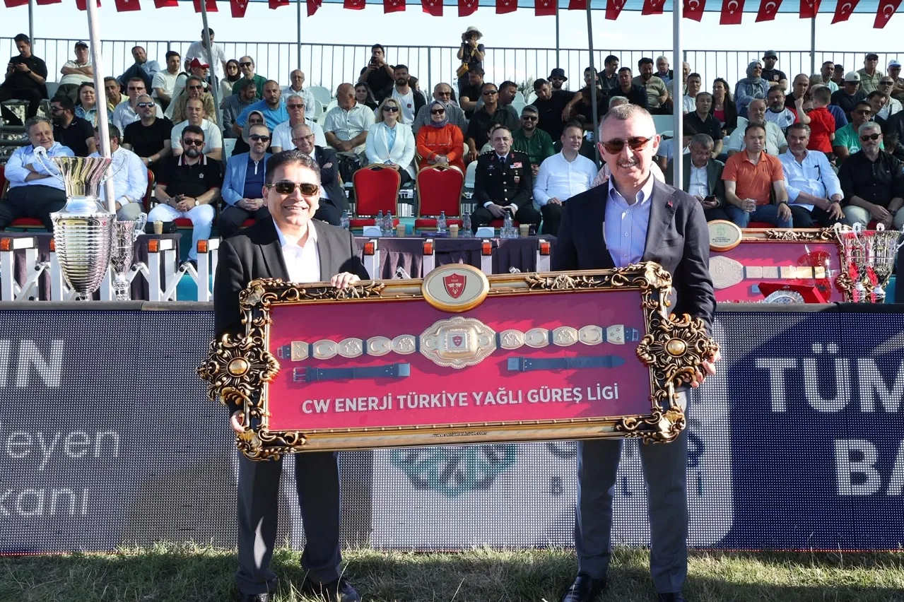 Kocaeli'de başpehlivan altın kemeri Feyzullah Aktürk'ün oldu