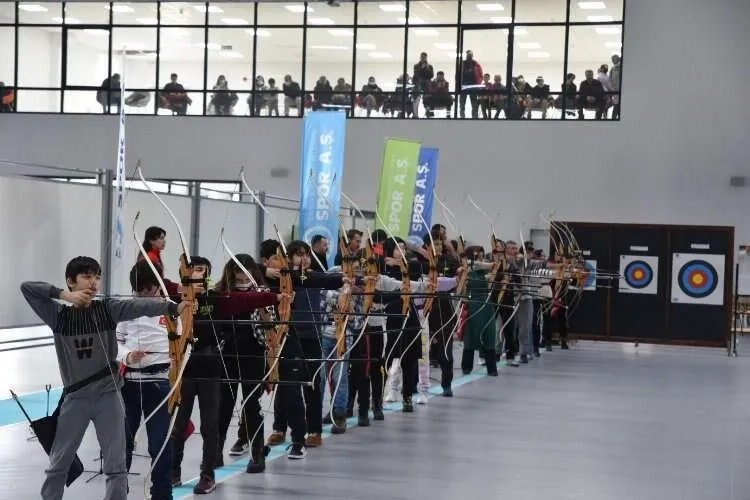 Kayseri'de spor okullarında yaz dönemi başladı