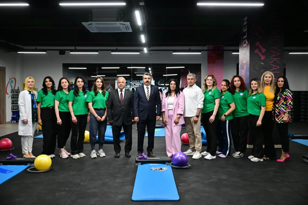 Bursa Yıldırım’da Bağlaraltı Kadın Spor Merkezi kapılarını açtı