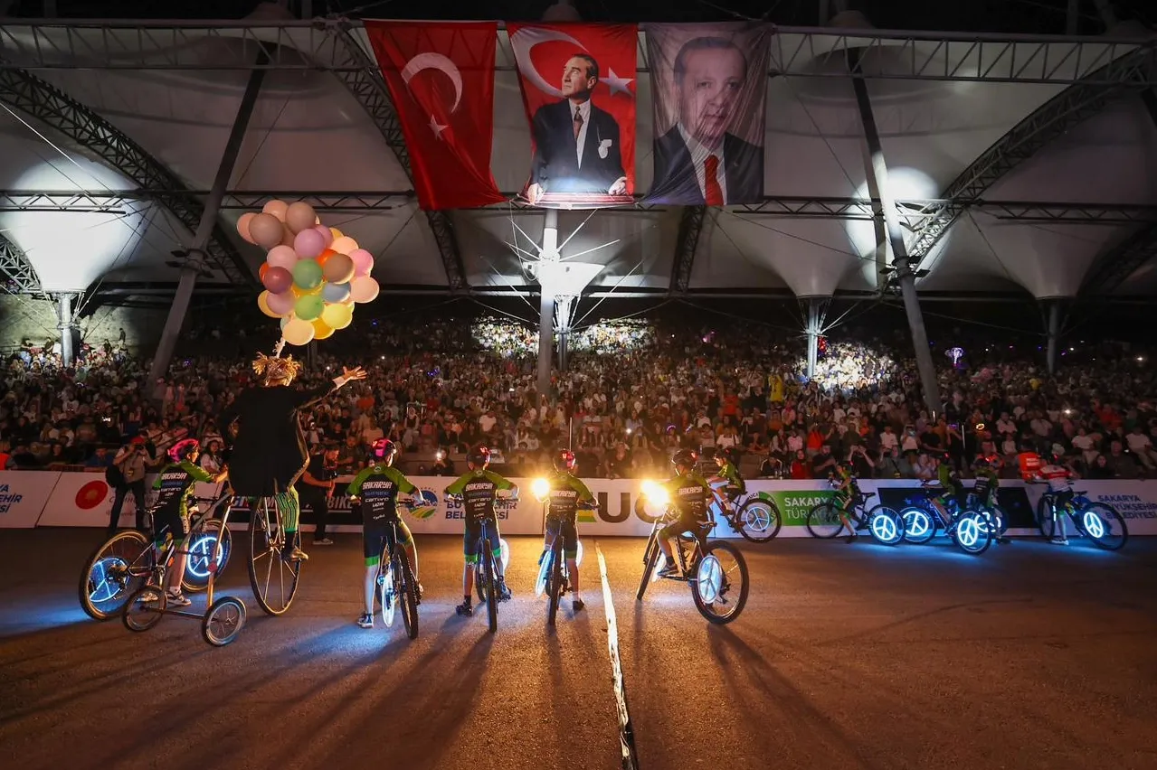 Tüm Dünya Sakarya’yı izledi