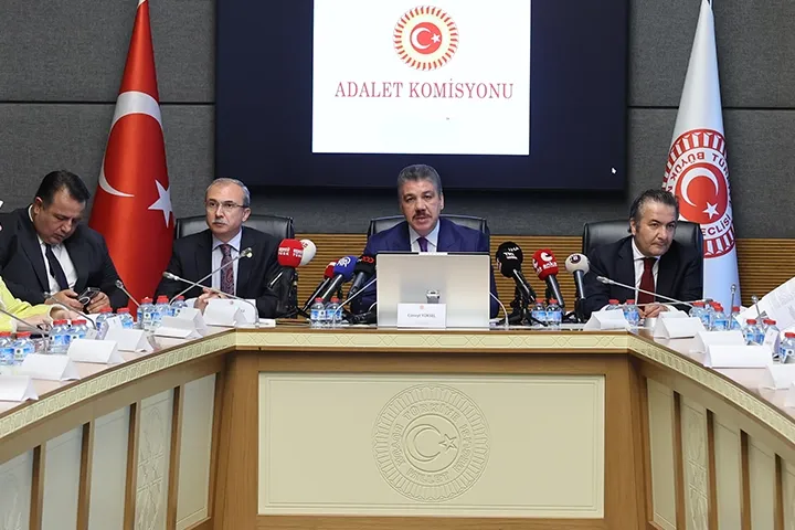 12. Yargı Paketi için Meclis’te mesai başladı... 12. Yargı Paketi Adalet Komisyonu'nda