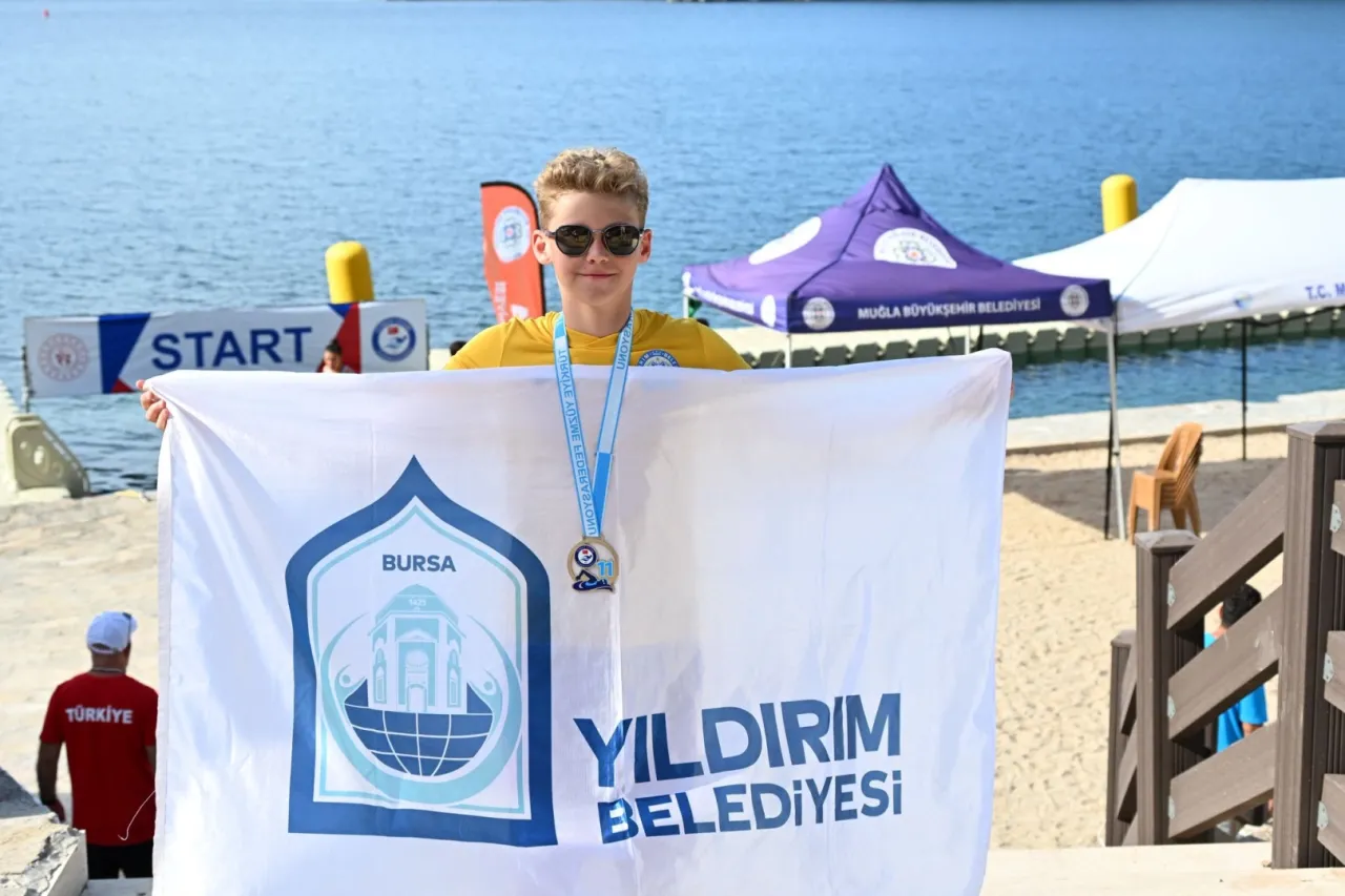 Bursa Yıldırımlı yüzücülere milli gurur