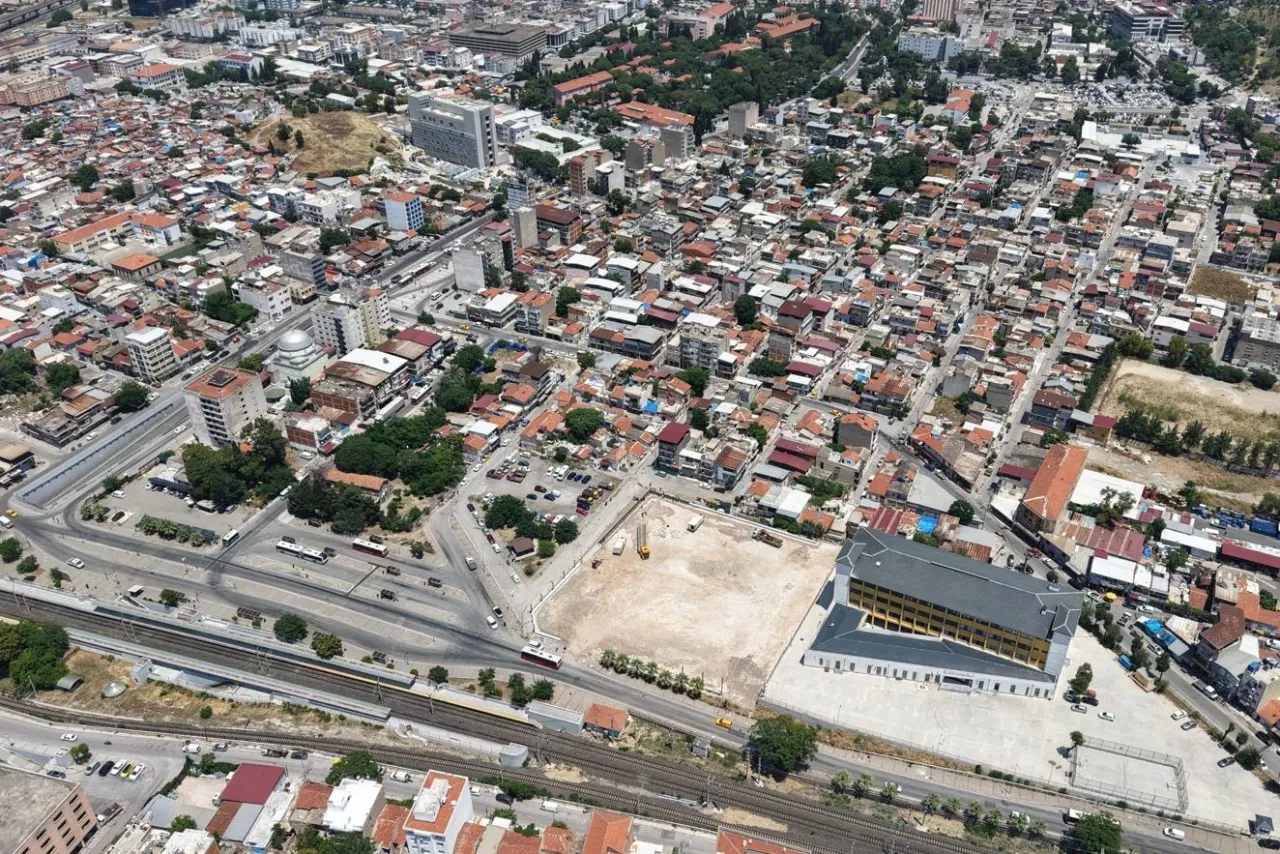 İzmir’in futbol hafızası yeniden canlanıyor