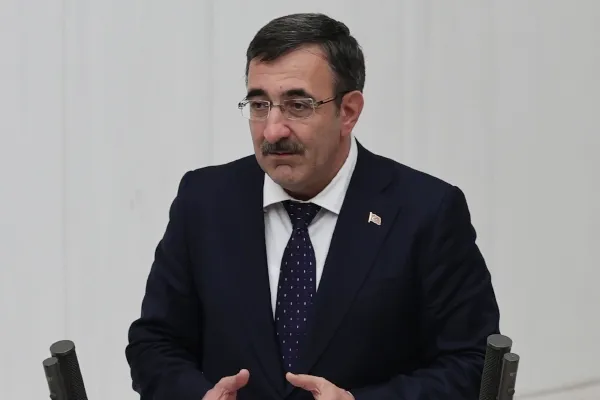 Cevdet Yılmaz: Türkiye ekonomisi küresel risklere rağmen dayanıklılığını koruyor