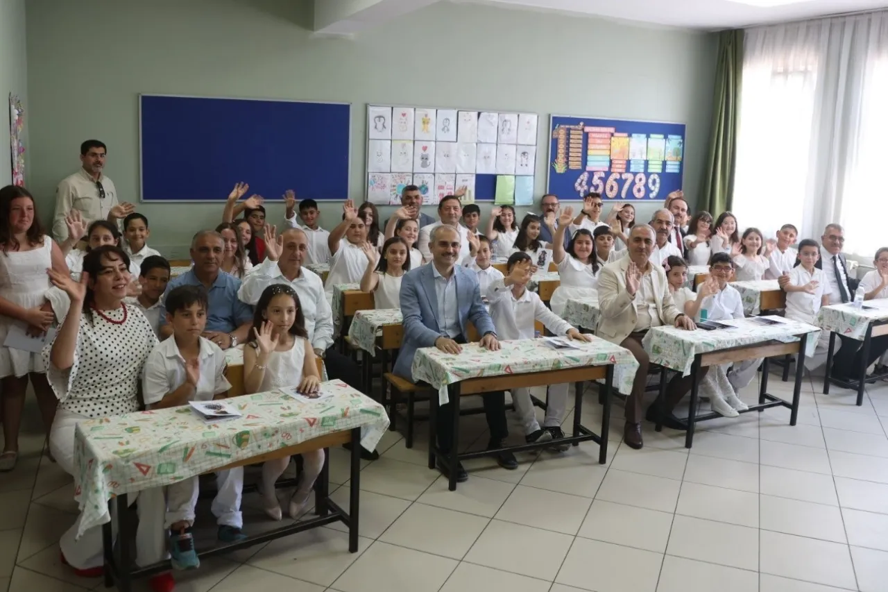Kocaeli Çayırova’da karne heyecanı