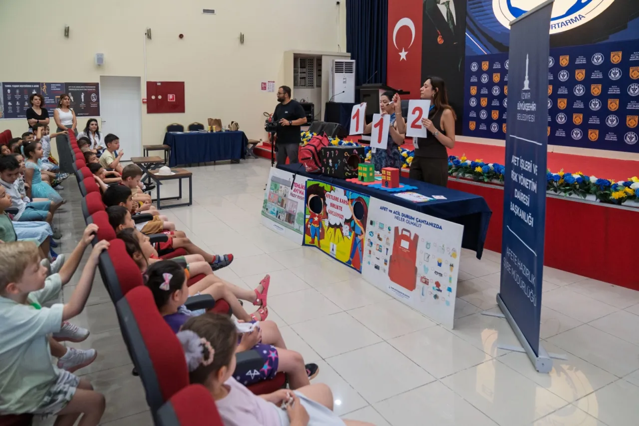 İzmir'de afet bilinci küçük yaşta kazandırılıyor