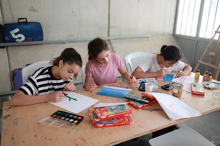 Hatay'da eğitim çalışmaları hız kesmiyor
