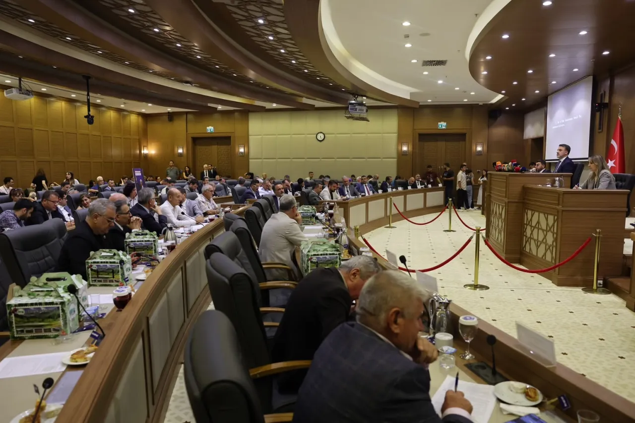 Bursa Büyükşehir Meclisi’nden stratejik kararlar... Mahalle Afet Konteynerleri ilçelere devredildi