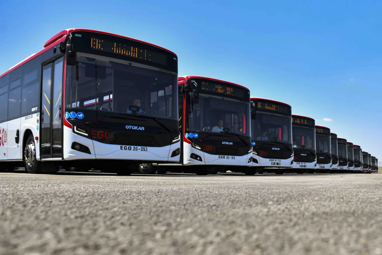 Ankara’da toplu taşımaya 20 yeni otobüs