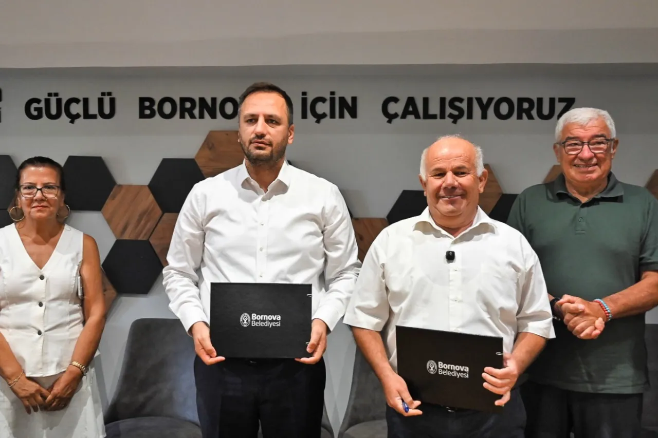 İzmir Bornova’da “Üçüncü Yaş Üniversitesi” dönemi başlıyor