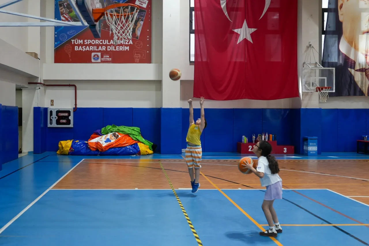 Maltepeli çocukların tatili sporla geçiyor