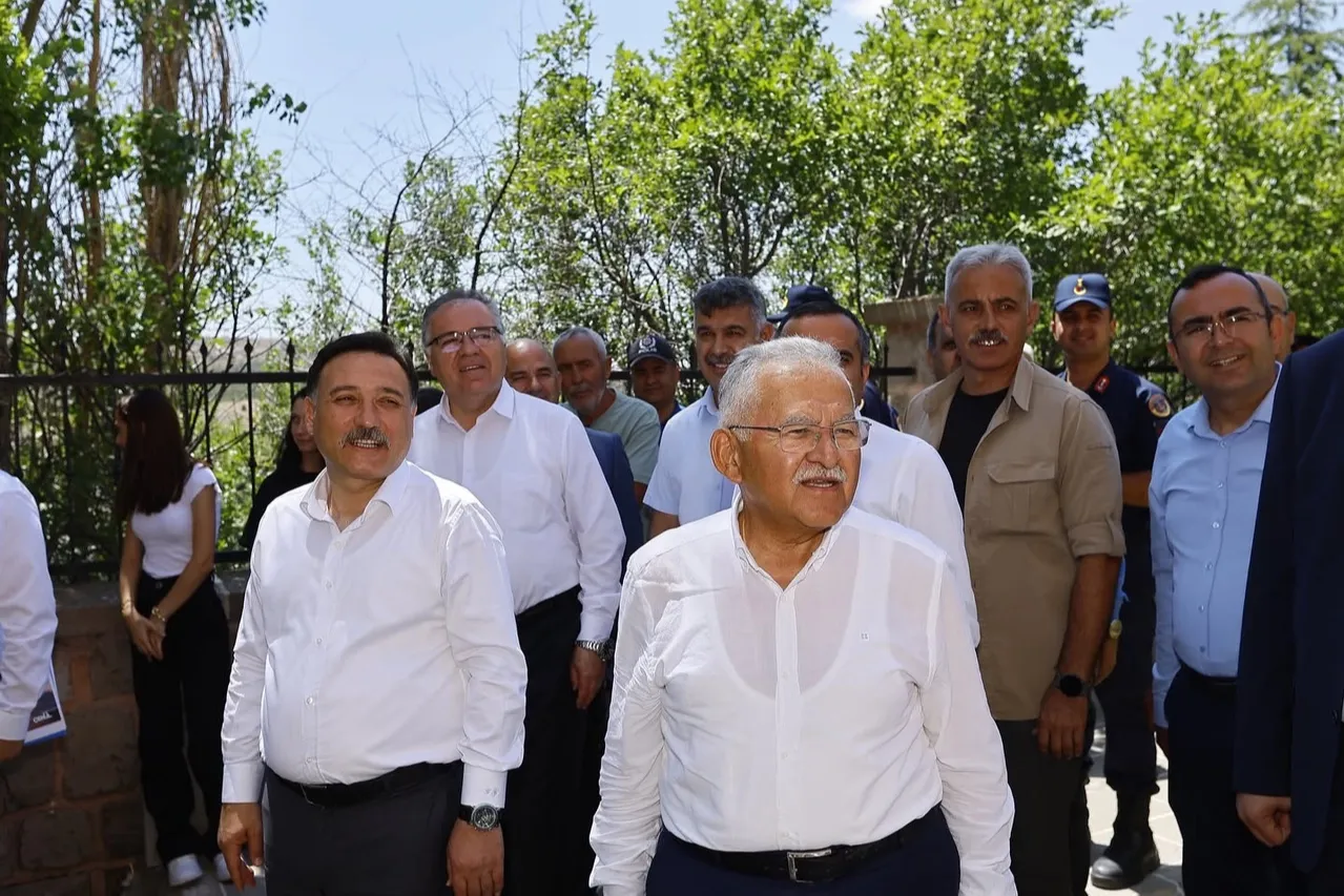 Kayseri Büyükşehir'den Melikbaşı Türbesi'ne restorasyon