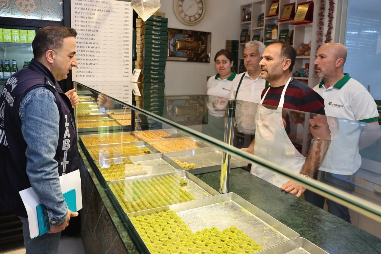 Bursa Nilüfer’de tatlı üreticilerine sıkı denetim