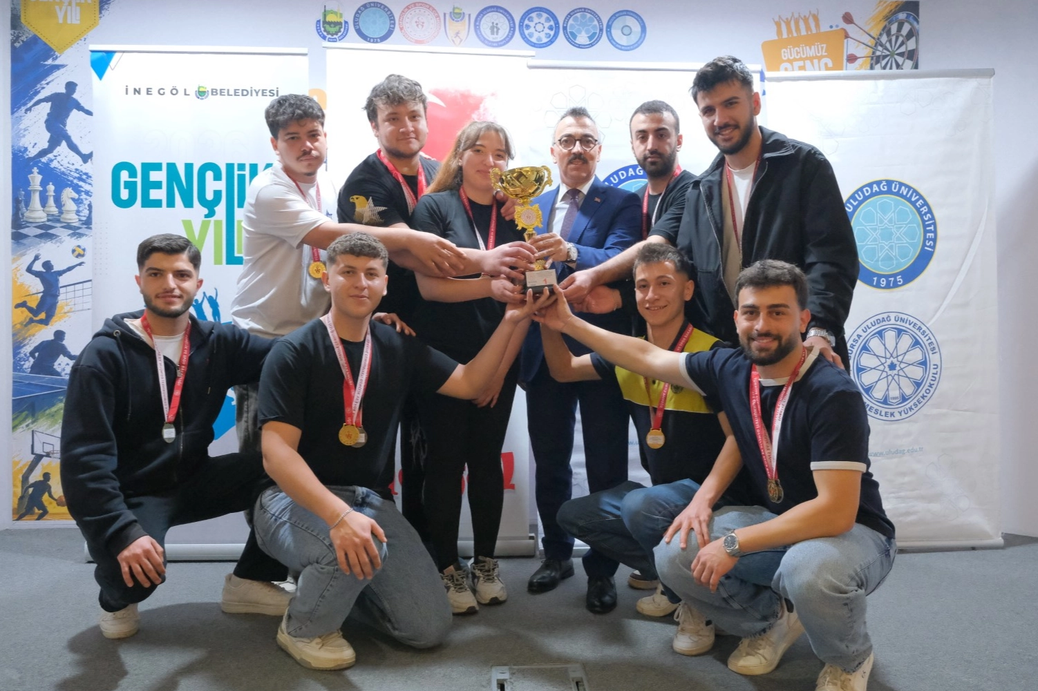 Bursa İnegöl'de Üniversite Spor Festivali sona erdi