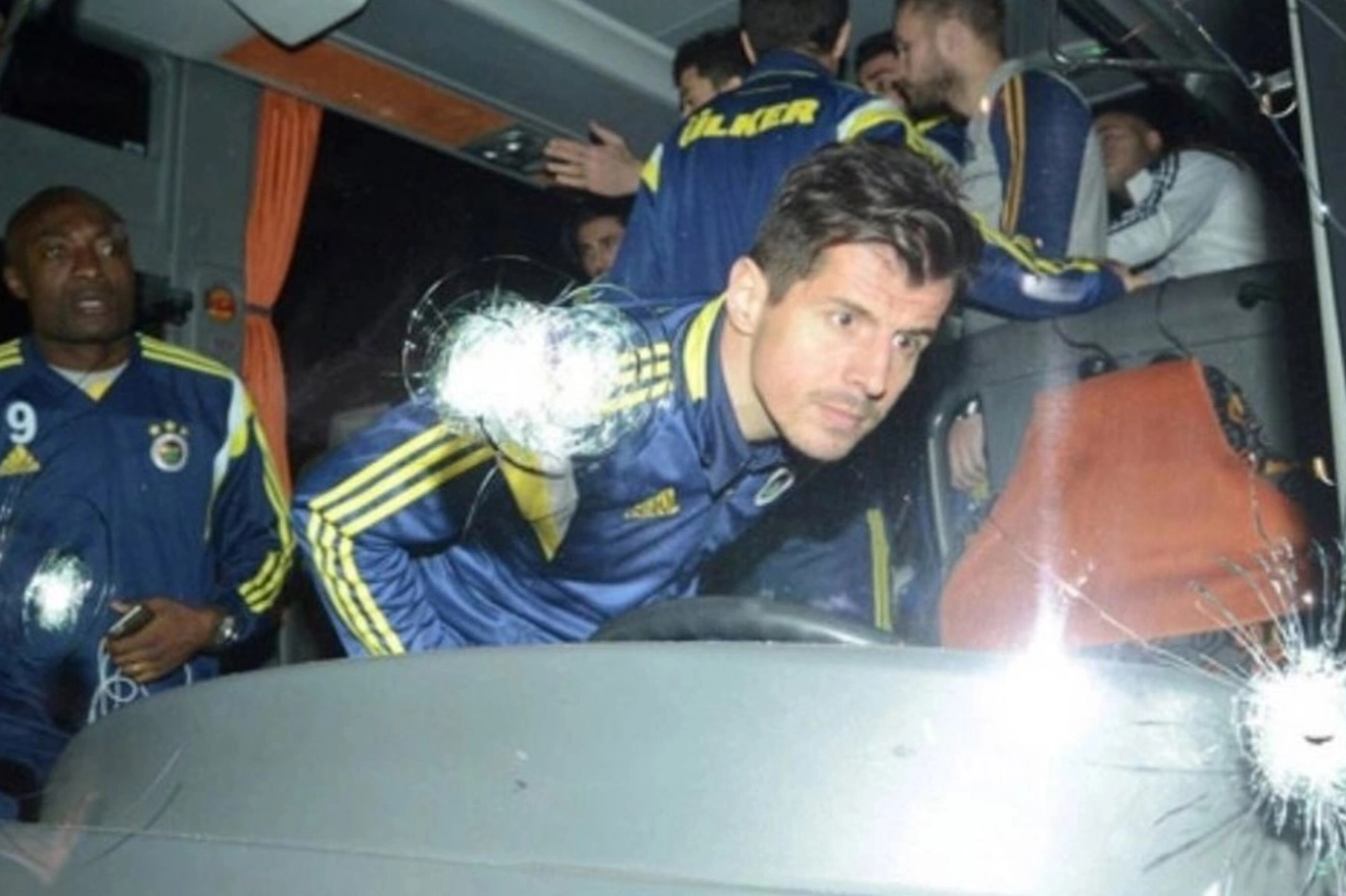 Bakan Gürlek duyurdu... Fenerbahçe otobüsüne saldırı dosyasında yeni gelişme