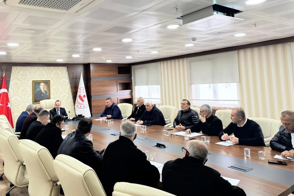 Artvin Hopa’da Köylere Hizmet Götürme Birliği toplandı