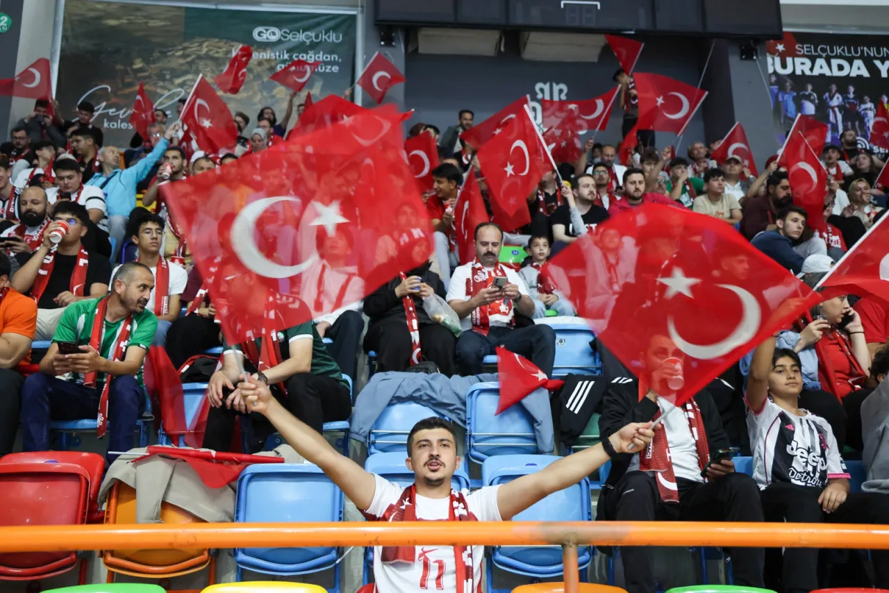 Konya Selçuklu da 'dev' heyecan yaşadı