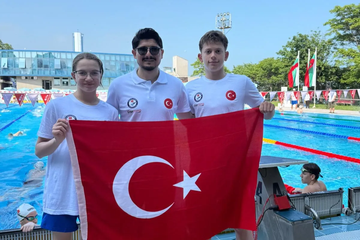 Bursa Yıldırımlı genç yüzücüler Türkiye’nin gururu oldu