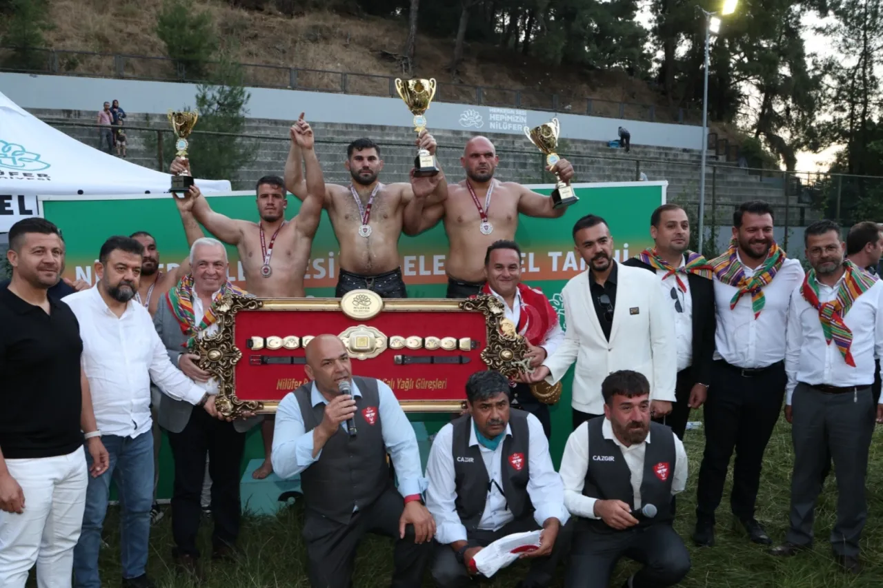 Bursa Çalı Güreşleri’nde altın kemer Erkan Taş’ın oldu