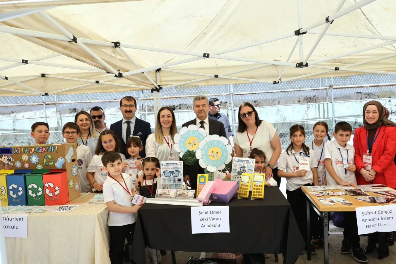 Artvin’de öğrenciler yıl sonu projelerini sergiledi