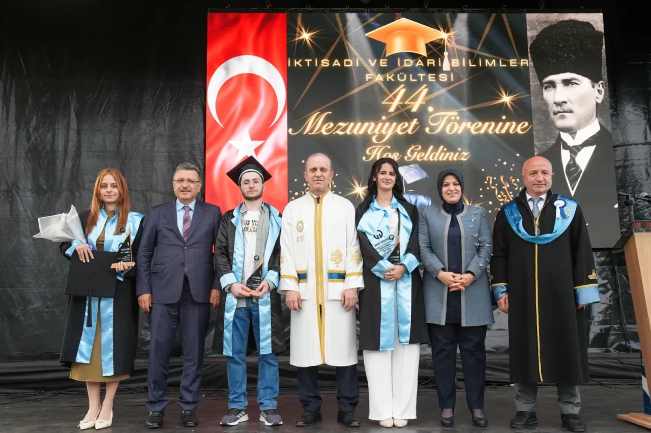 Trabzon’da mezuniyet coşkusu