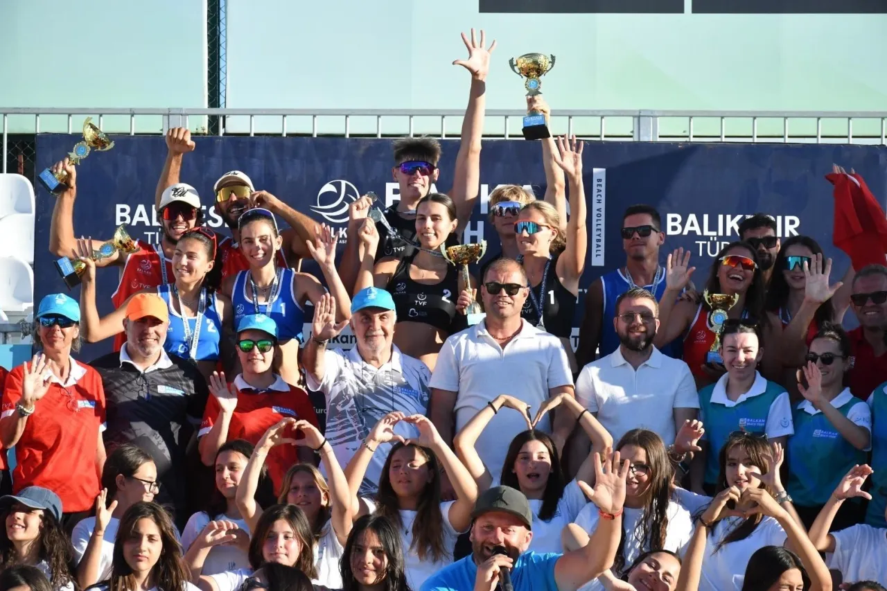 Balıkesir'de Plaj Voleybolu Balkan Şampiyonası sona erdi