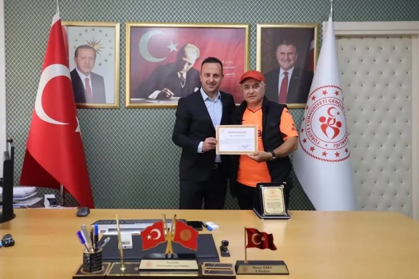 Başarılı antrenör Külünk’e Artvin üzülüyor, Sinop seviniyor