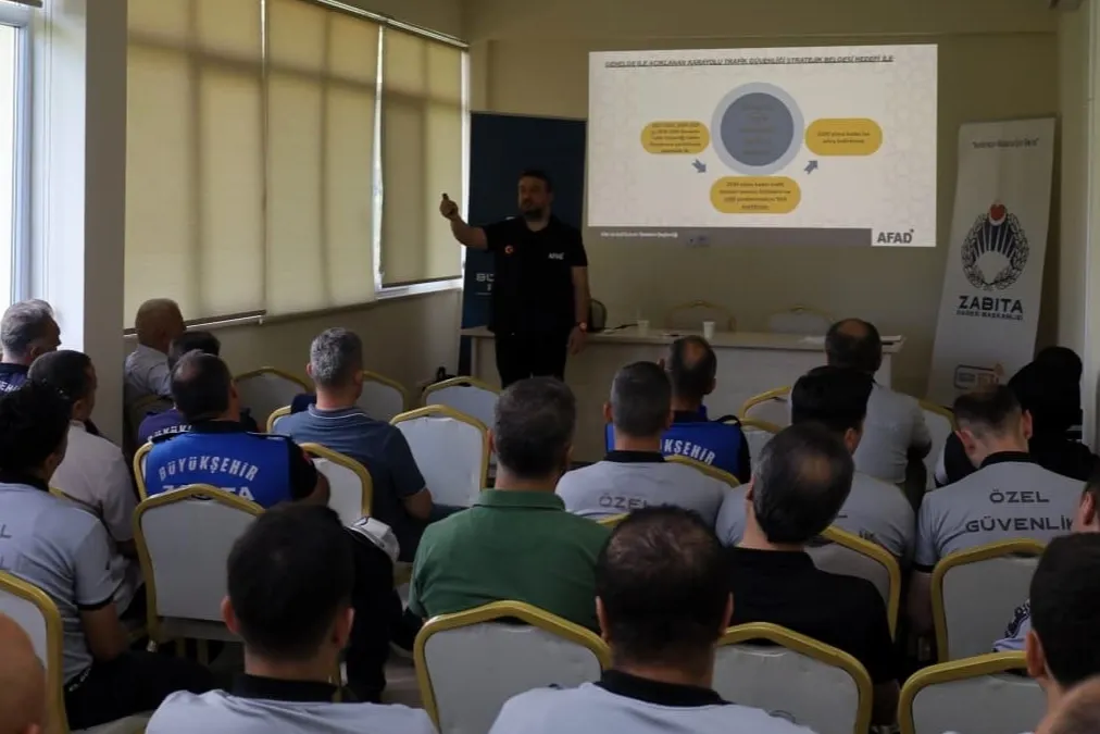 Kocaeli Büyükşehir Zabıtası’na olay yeri yönetimi eğitimi