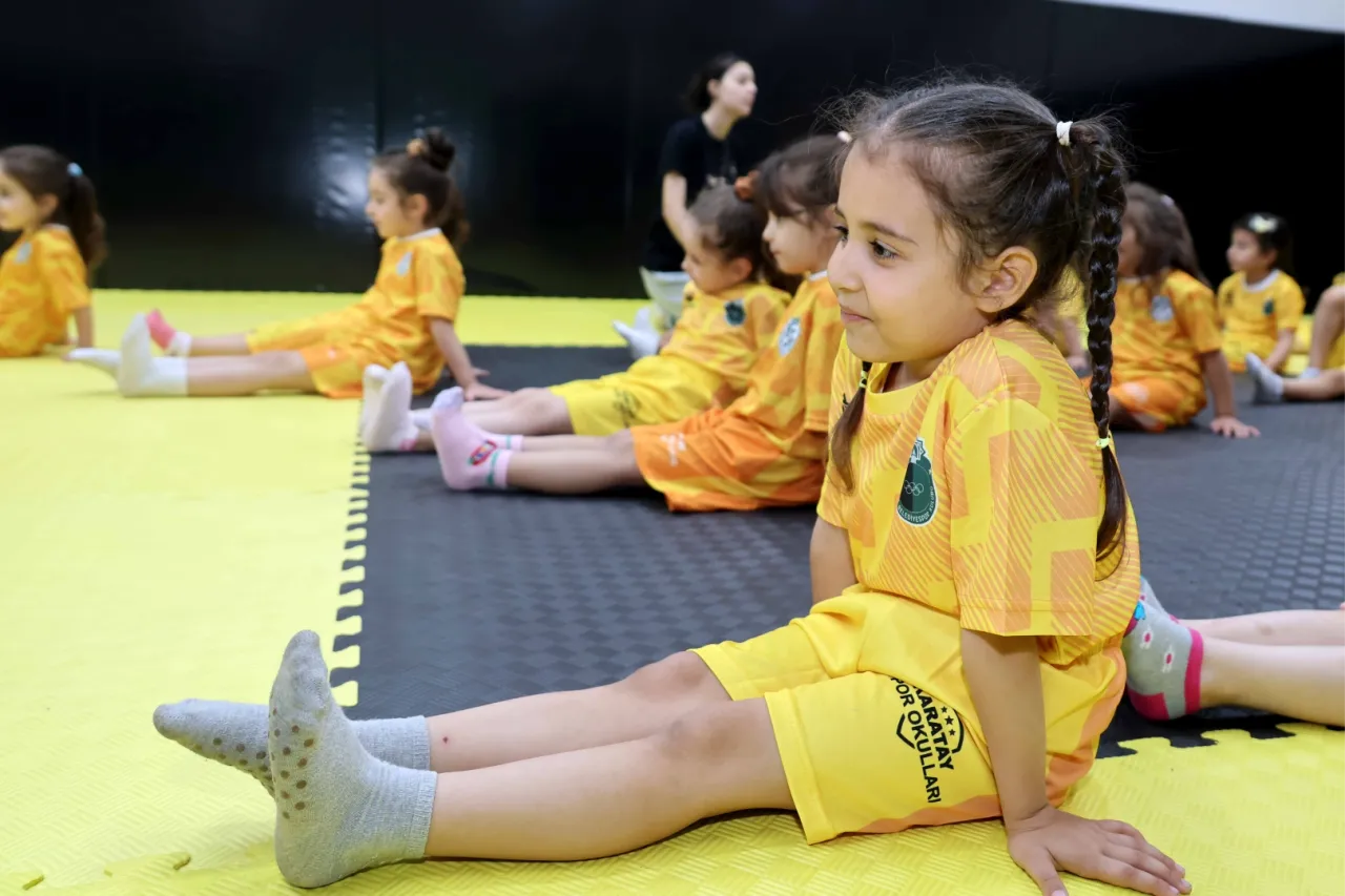 Konya Karatay'da yaz spor okulları açıldı