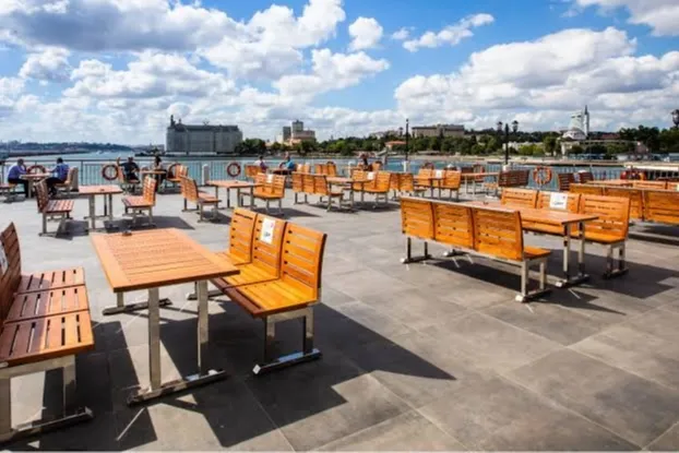 İstanbıl Kitapçısı'nda yaz buluşması