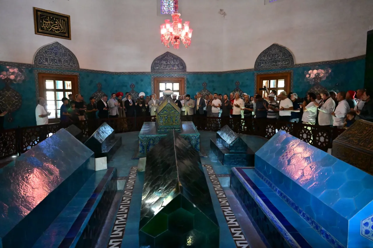 Bursa Yıldırım'da Sultan Çelebi Mehmed dualarla anıldı