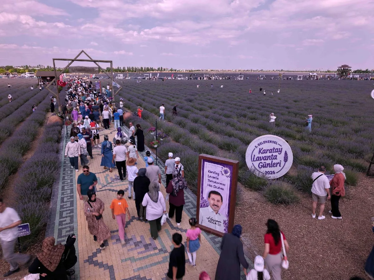 TÜRKİYE'NİN EN BÜYÜK LAVANTA BAHÇESİ'NDE FESTİVAL HEYECANI