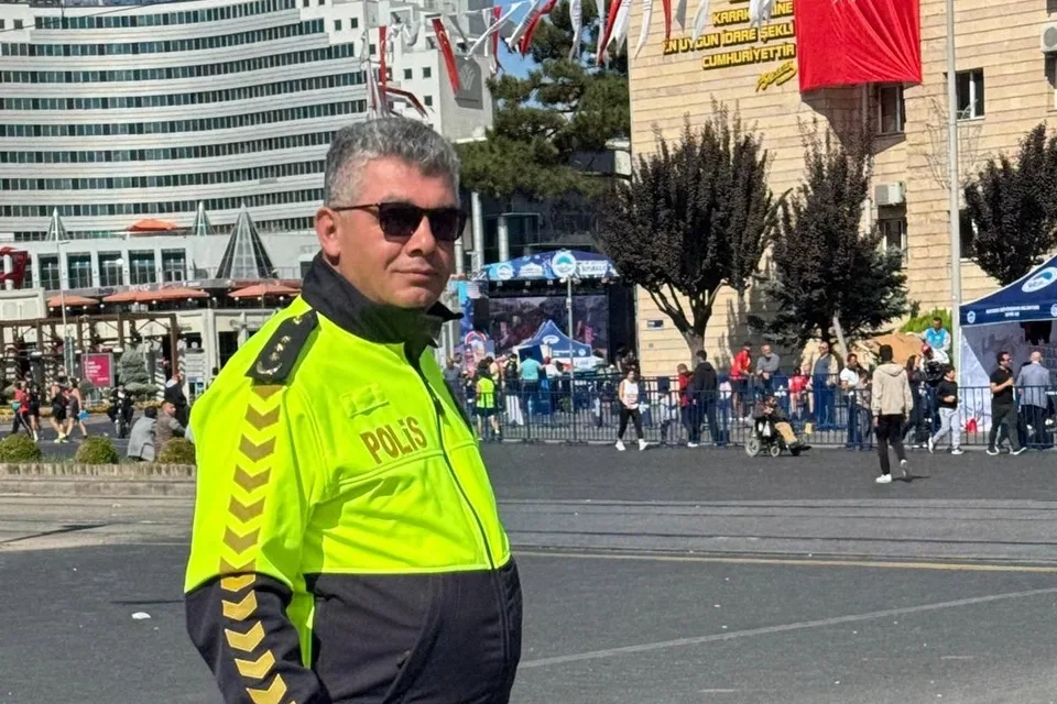 Polis çocuklara trafik bilinci aşıyor: "Ebeveynler rol model"