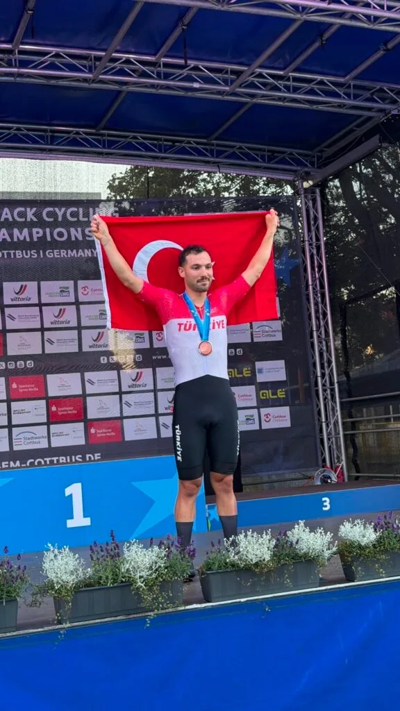 KONYA BÜYÜKŞEHİRLİ RAMAZAN YILMAZ’DAN AVRUPA ŞAMPİYONASI’NDA TARİHİ BAŞARI
