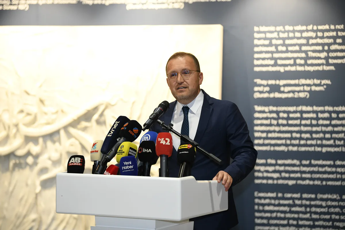 KONYA BÜYÜKŞEHİR’İN KATKILARIYLA “HANE” İSLAM SANATLARI SERGİSİ TANTAVİ KÜLTÜR SANAT MERKEZİ’NDE AÇILDI