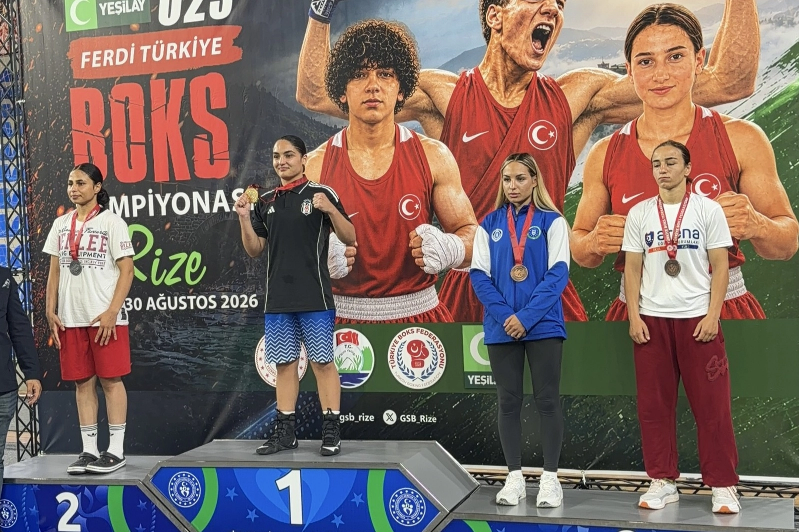 Bursalı boksçulardan önemli başarı