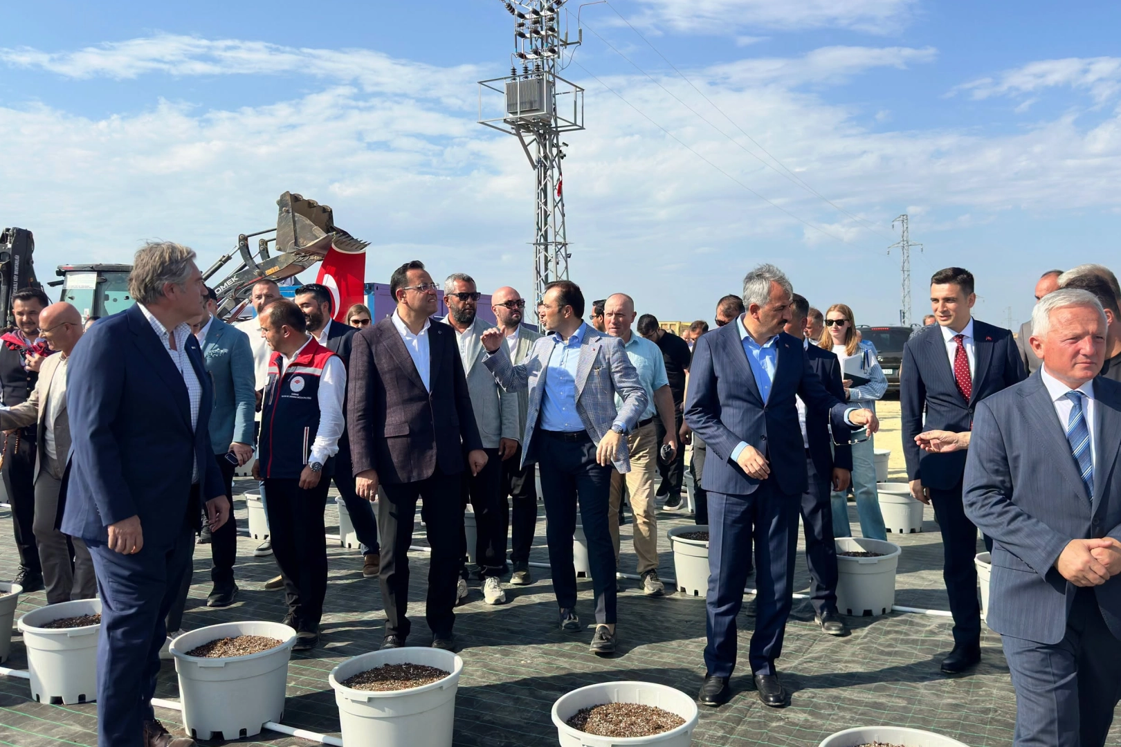 Bakan Yardımcısı Gizligider'den İpsala'da yaban mersini çiftliğine ziyaret