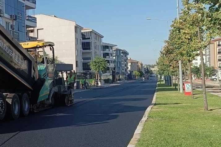 Balıkesir Altıeylül’de Savaştepe Caddesi modern yüzüne kavuştu