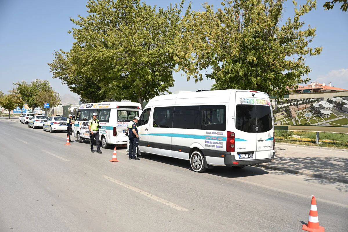Konya'da toplu taşıma denetimleri titizlikle sürüyor