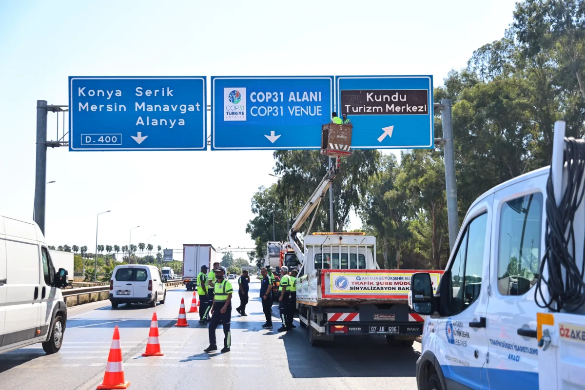 Antalya COP31'e hazır: 67 uluslararası yön levhası