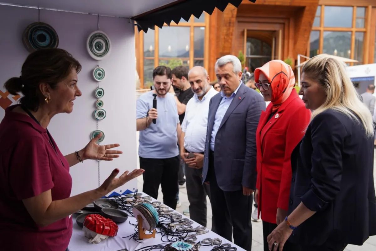 Rize'de Yaşayan Miras Şöleni açıldı: Miras geleceğe aktarılıyor