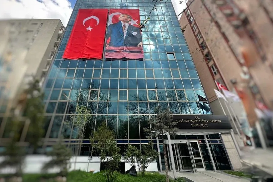 Cumhurbaşkanı'dan Alevi-Bektaşi Kurulu'na 11 atama