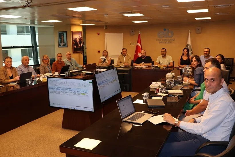 İzmir'de tekstil-hazır giyim: 10 okul, 40 firma mentorlukte