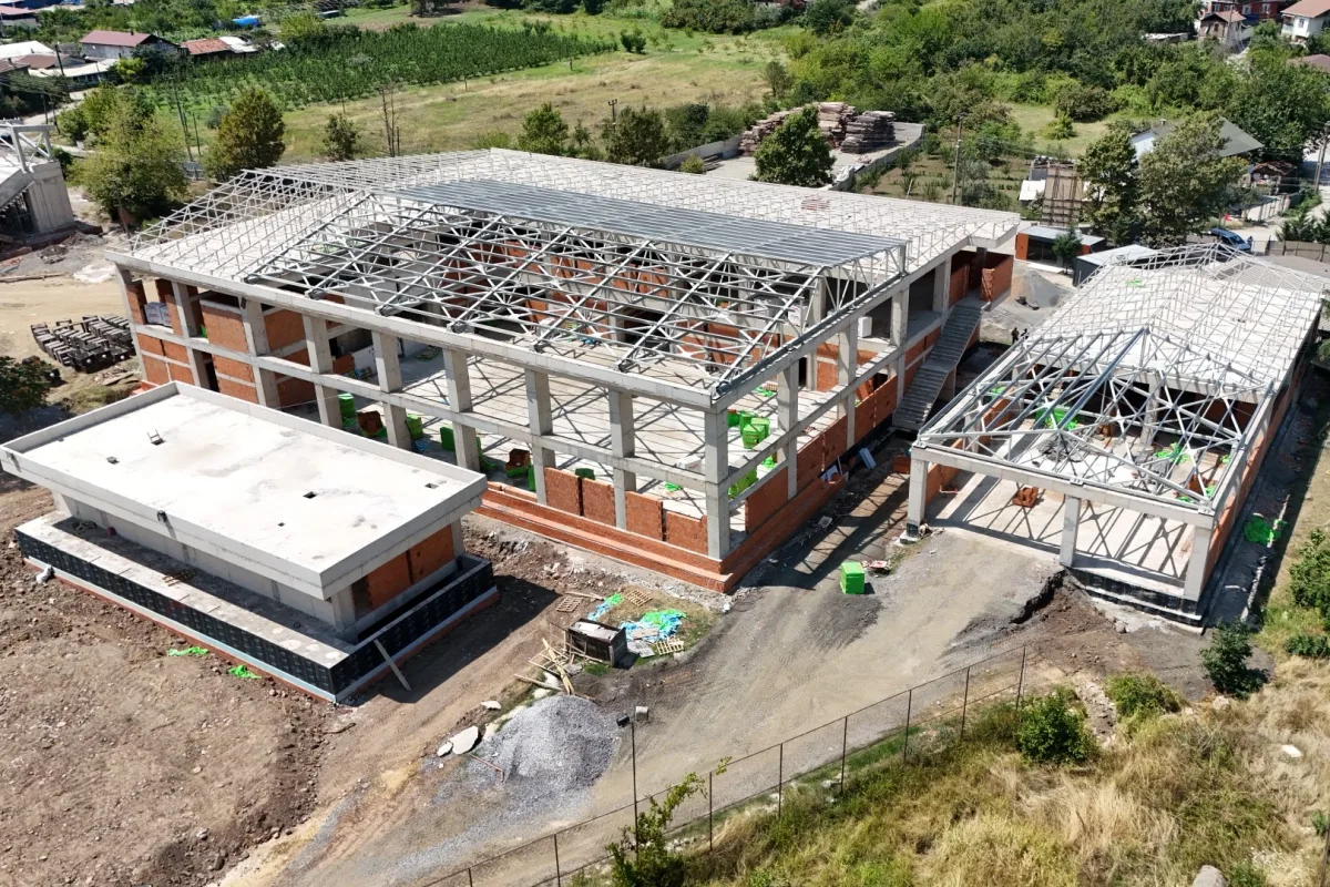 Gölcük'e FIFA Standartlarında Dev Spor Kompleksi