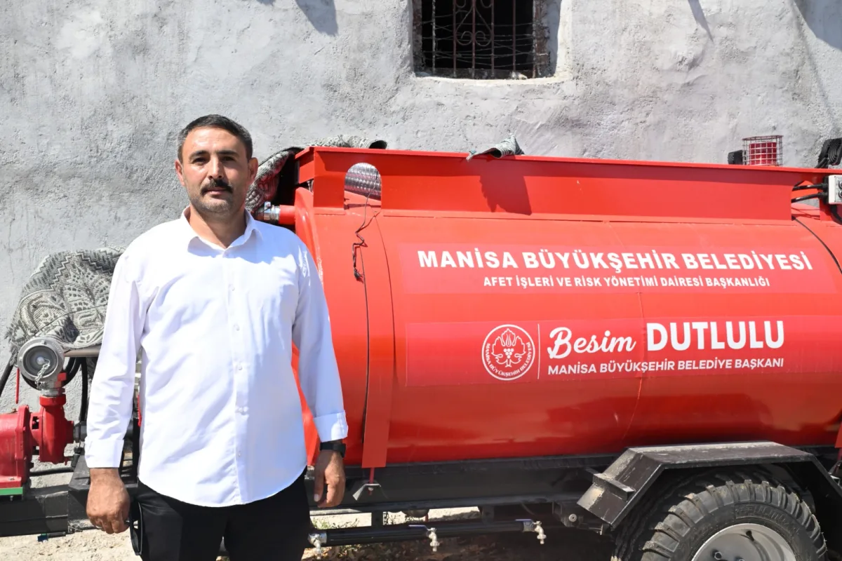 Büyükşehir tankeri köyü yangından kurtardı