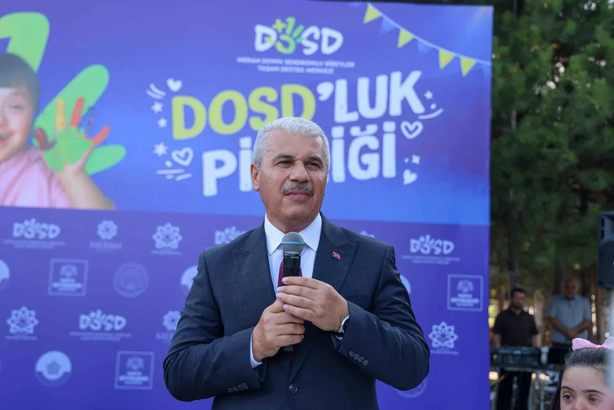 Vali ve Başkan, DOSD Meram çocuklarıyla sarıştı
