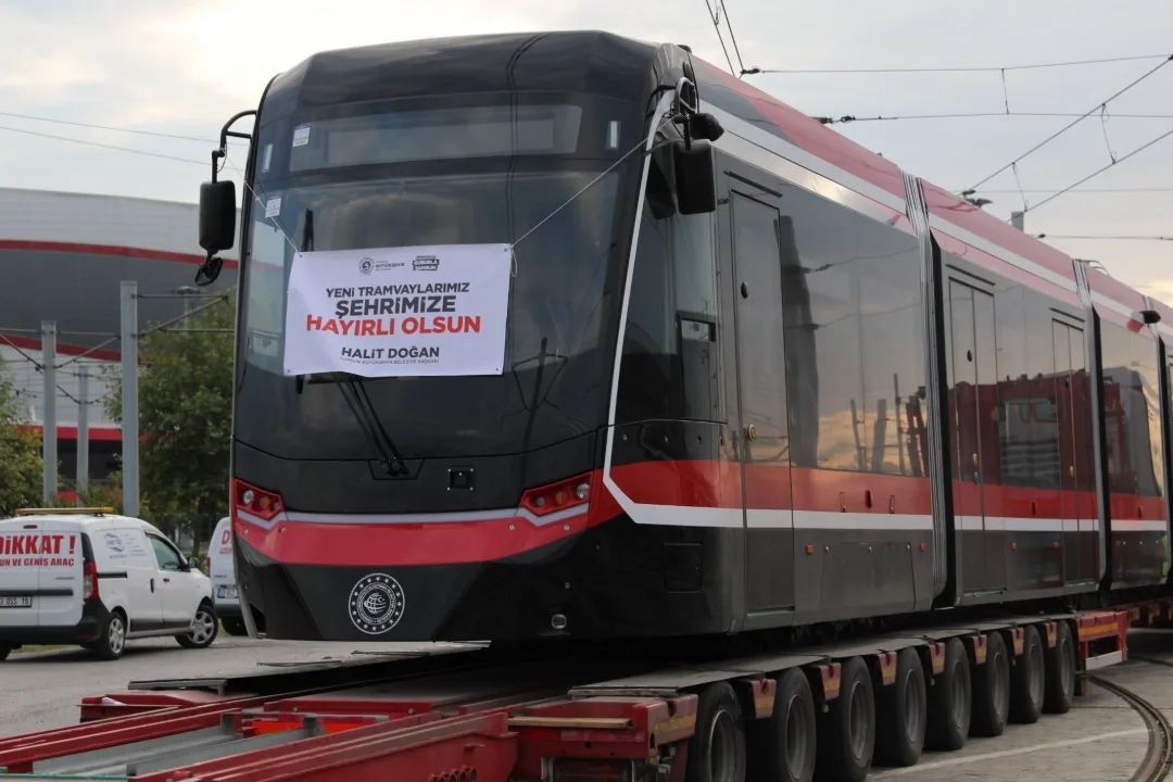 Samsun'a 2. tramvay geldi, 12'li filoya tamamlanıyor